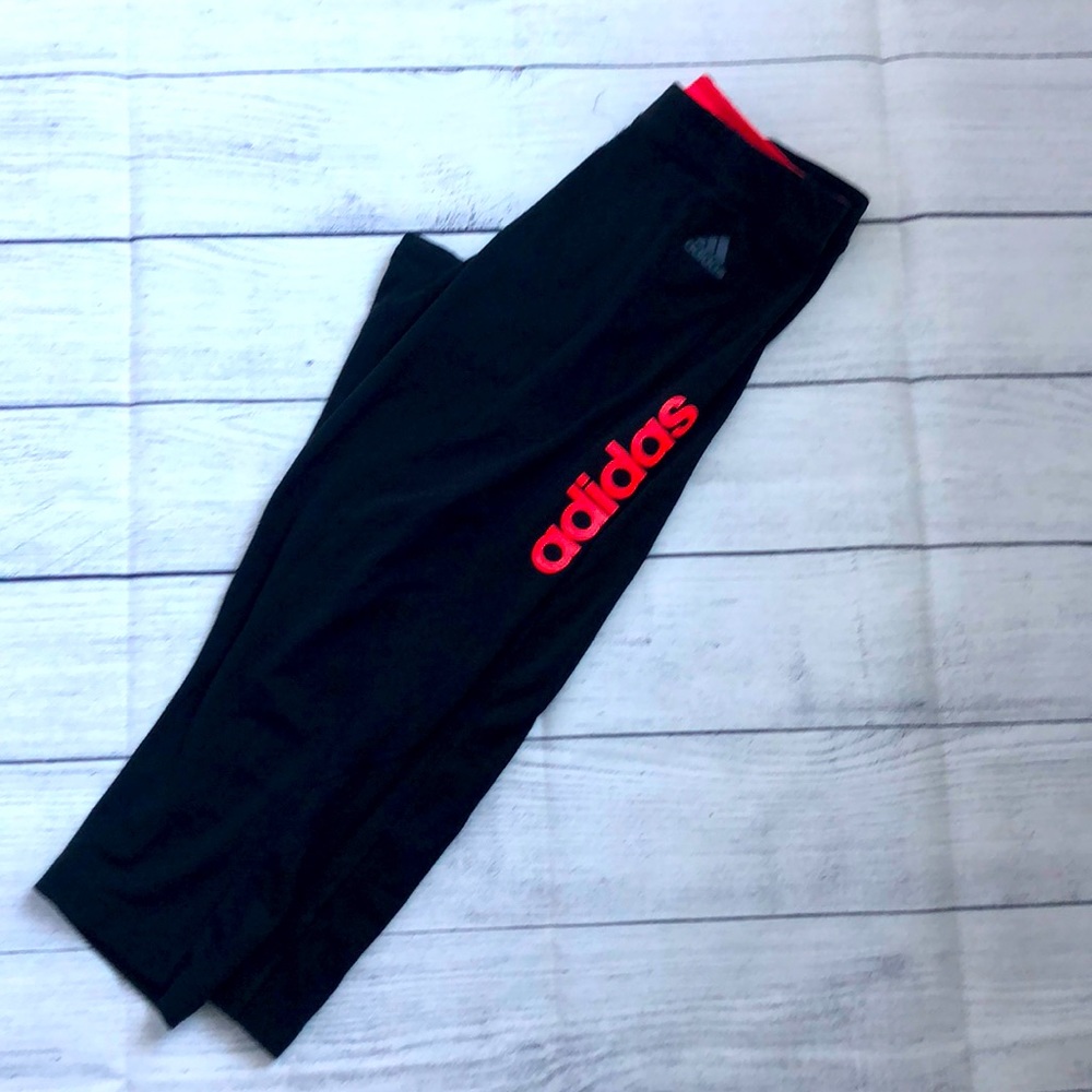 Adidas crop leggings